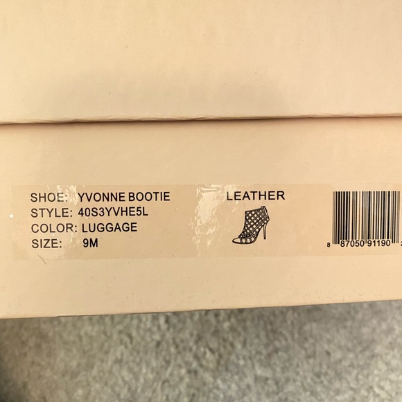 MICHAEL KORS - YVONNE BOOTIE - COLOR: LUGGAGE - Picture 7 of 7